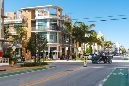 Miami,USA-march 15,2018:strolling through the famous Ocean drive in Miami during a sunny dayのeditorial素材