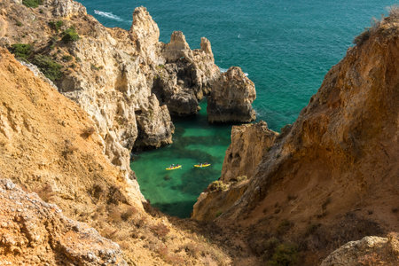 Algarve,Portugal-august 15, 2017:view of the Algarve coast in Portugal during a sunny dayの写真素材