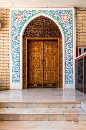 Tashkent, Uzbekistan-august 11, 2023:Decorated front door of a museum of applied arts in Tashkent, the capital of Uzbekistan during a summer dayのeditorial素材