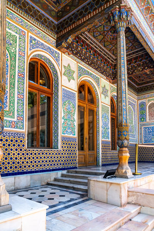 Tashkent, Uzbekistan-august 11, 2023:Decorated front door of a museum of applied arts in Tashkent, the capital of Uzbekistan during a summer dayのeditorial素材