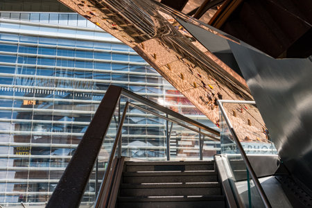 New York City, USA - August 9, 2019:View of the architectural structure called The Vessel in Manhattan during a sunny dayのeditorial素材