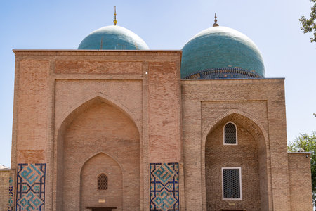 Shahrisabz, Uzbekistan-august 14, 2023:one of the facades of mausoleum complex from the Timurid dynasty during a sunny dayのeditorial素材