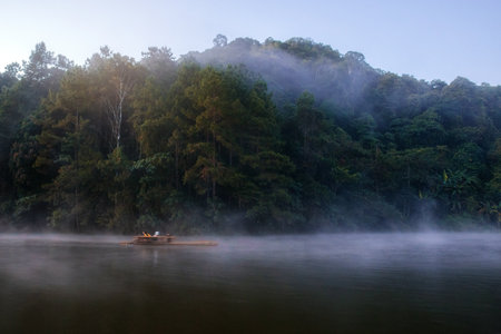 Pang oung reservoir with natural at morning in the winter.の写真素材