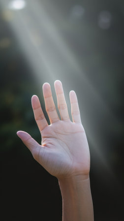 A hand reaching up to the sun, AIの素材