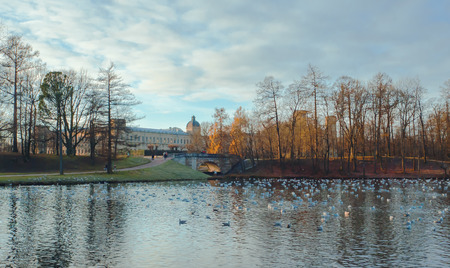 Beautiful autumn landscape with a Palace by the lake. Russia. Gatchina.の写真素材