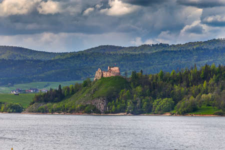 View of Czorsztyn Castle-remains of an old castle on the shore of the Czorsztyn reservoir near Nedzica Castleのeditorial素材