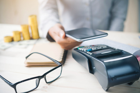 Payment transaction with smartphone