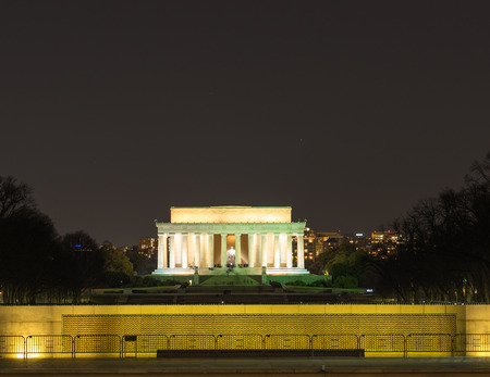 LIncoln memorial from the Washington monumentの写真素材