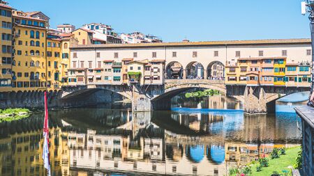 Views of the Firenze's Ponte Vecchio in a sunny morningのeditorial素材