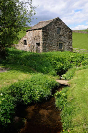 Quiet peaceful part of the Wharfedale near Burnsall, near Grassington, North Yorkshire, England, UKの写真素材
