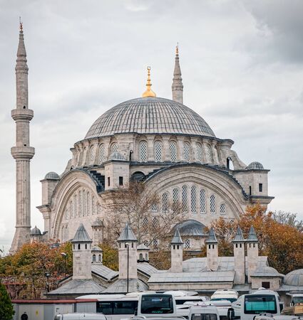 ISTANBUL, TURKEY - NOV 21: The Blue Mosque in Istanbul with bus coaches waiting outside, November 21 in Istanbul, Turkey.のeditorial素材