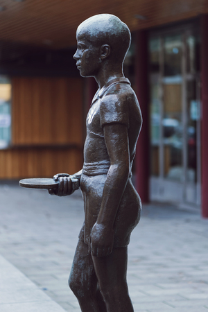 STOCKHOLM, SWEDEN - NOV 15, 2015: Sculpture of a table tennis player outside the arena Eriksdalshallen before the final games. Made by Annie Winbergのeditorial素材