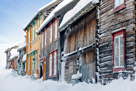 ROROS, NORWAY, DEC 27, 2017: Weathered building facades from the old mining district in Roros.のeditorial素材
