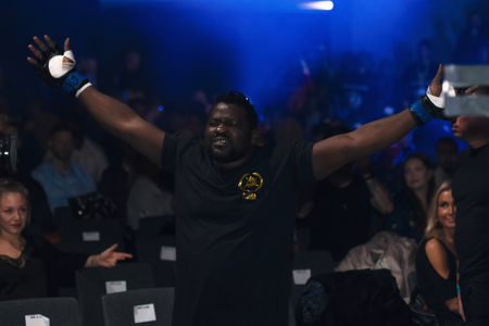 ALVSJO, SWEDEN - DEC 1, 2018: Fight between Irman Smajic (SWE) vs Malik Jahmaze (SWE) at the Superior Challenge 18. Smajic wonのeditorial素材