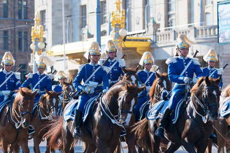 STOCKHOLM, SWEDEN - JUNE 6, 2019: Mounted royal guards behinde the Royal cortege during the national day of Sweden, June 6th.のeditorial素材