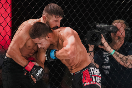 STOCKHOLM, SWEDEN, DEC 7, 2019: Superior challenge 20 between Serdar Altas (SWE) and Wilbert Huaman (PER). Altas won.のeditorial素材