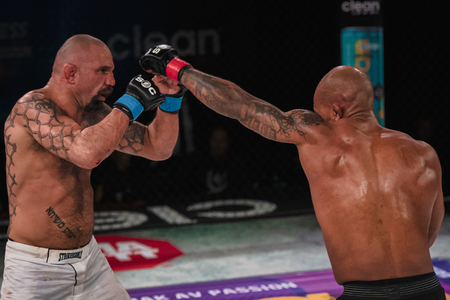 STOCKHOLM, SWEDEN, DEC 7, 2019: Superior challenge 20 between Nico Musoke (SWE) and Marcelo Alfaya (BRA). Musoke won.のeditorial素材