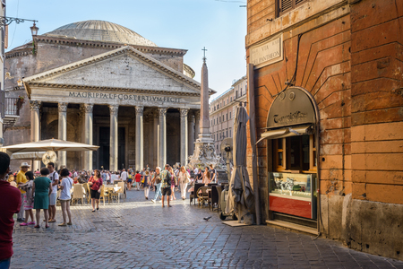 Rome, Italy - August 22, 2015: people walking in Pantheon street, the way to the Pantheon churchのeditorial素材