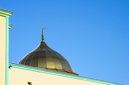 A gold dome over a normal house in kharkiv, Ukraineの写真素材