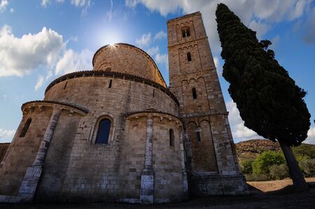 High in the Sky - Sant'Antimo Abbey, Castelnuovo dell Abate, Montalcino, Tuscany, Italy, Europe.のeditorial素材