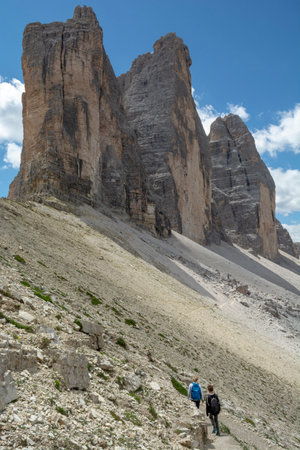 The Tre Cime di Lavaredo ( the Drei Zinnen) in the summer. Sexten Dolomites. Italy.のeditorial素材