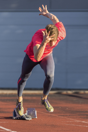 sprint start in track and field