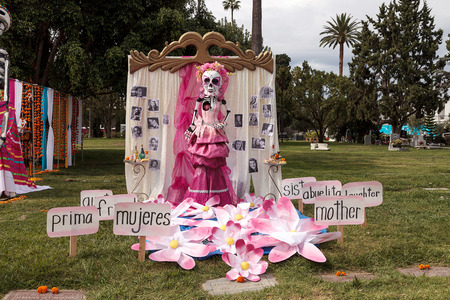 Los Angeles, CA, USA - October 29, 2016: Flower and skeleton alter at Dia de los Muertos, Day of the dead, in Los Angeles at the Hollywood Forever Cemetery grounds. Editorial use only.のeditorial素材