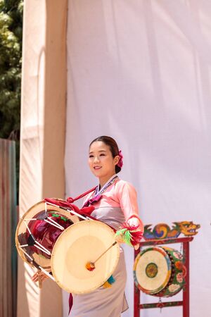 San Diego, CA, USA - July 1, 2017: Korean drum dance performed at the San Diego Zoo Safari park. Editorial only.のeditorial素材