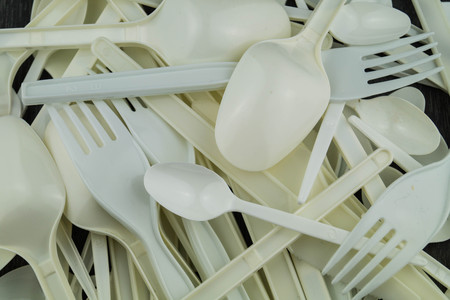 Europe bans straws and plastic tableware because of microplastics in the oceans