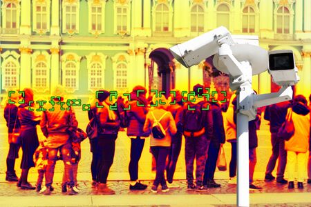 a group of tourists in line for tickets to the Hermitage in St. Petersburg.10.07.2018のeditorial素材