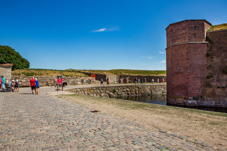 ELSINORE, DENMARK â 3 AUG 2018: Tourists outside the aincient Kronborg castle in Elsinore (HelsingÃ¸r), Denmark.のeditorial素材