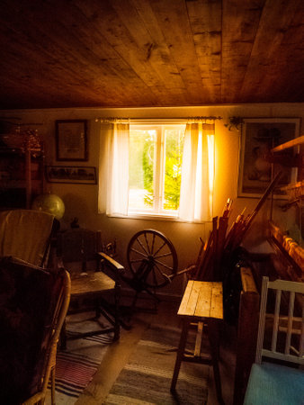 The spinning wheel and the loom 2の写真素材