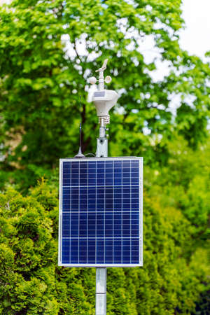Mobile autonomous weather station on solar batteries.