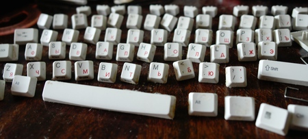 The disassembled keyboard. I wished to clean the keyboard.