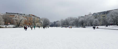 Berlin, Germany, February 14, 2021, Winter scene on the frozen Urbanhafen harbor in Berlin-Kreuzberg.のeditorial素材