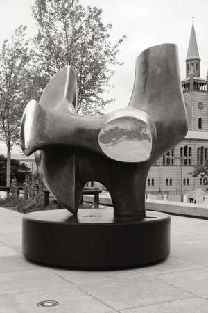 Berlin, Germany, September 16, 2021, Bronze sculpture by Henry Moore at the Neue Nationalgalerie in the district of Tiergartenのeditorial素材