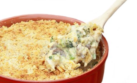 Freshly prepared chicken broccoli casserole. Shallow DOF.
の写真素材