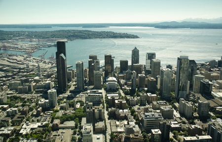 Bright cityscape of downtown Seattle as seen from 1,500 feet above.のeditorial素材