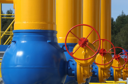 Elements of  the equipment of modern compressor station