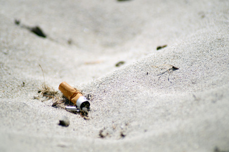 cigarette on the beachの写真素材