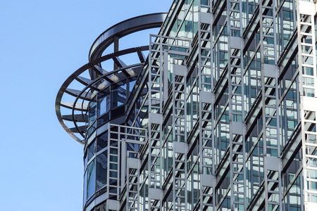 London, United Kingdom - April 06 2017 : Canary Wharf is one of the two major business districts in London. .The neighborhood is dotted with office buildings that form the whole London skyline .のeditorial素材