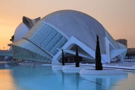 Dawn over the futuristic architecture of the Ciutat de les Arts i de les Ciencies - City of Arts   Sciences - the the city of Valencia in the Pais Valenciano region of eastern Spain  This building is the Hemisferic のeditorial素材