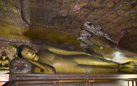 Interior of the Buddhist Cave Temples at Dambulla in Cultural Triangle on the island of Sri Lanka のeditorial素材