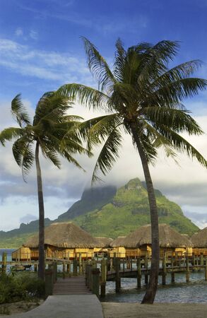 A luxury resort on the South Pacific island of Bora Bora in French Polynesia.のeditorial素材