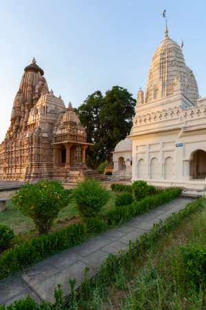 The Jian and Hindu Temples at Khajuraho in the Madhya Pradesh region of India. A UNESCO World Heritage Site. Khajuraho has Indiaâs largest group of medieval Hindu and Jain temples, famous for their erotic sculptures.のeditorial素材