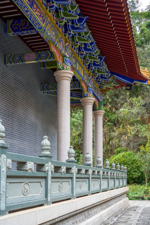 A magnificent and exquisite Chinese Buddhist temple hallの写真素材