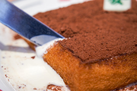 The classic dessert in Hong Kong tea restaurants, Lew Nai Hua