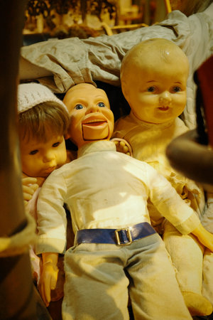 Close-up of various vintage dollsの写真素材