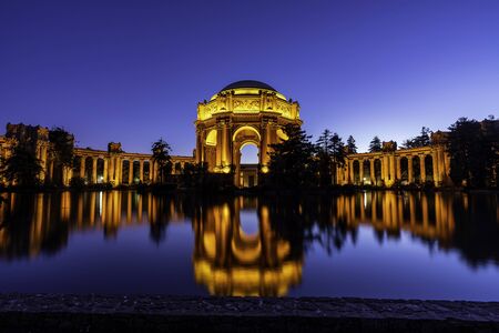 Long exposure, Palace of Fine Arts San Francisco with reflections.の写真素材
