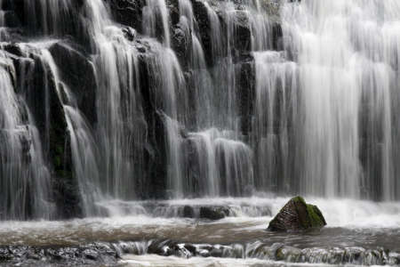 Purakaunui waterfall, catlins, new zealandの写真素材